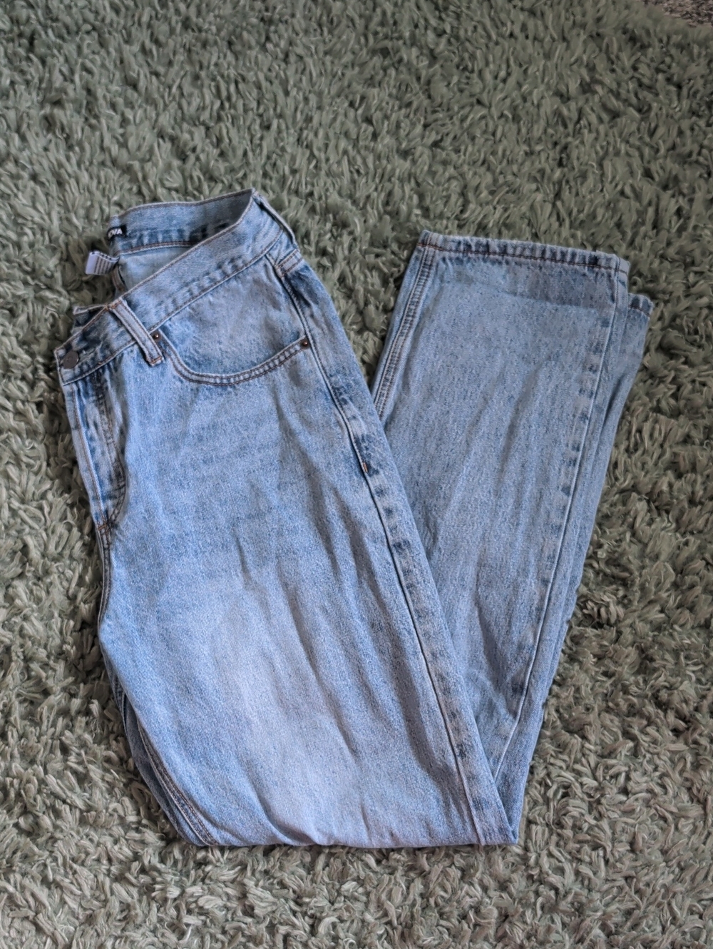 Fashion Nova Crossover High-Rise Straight Jeans